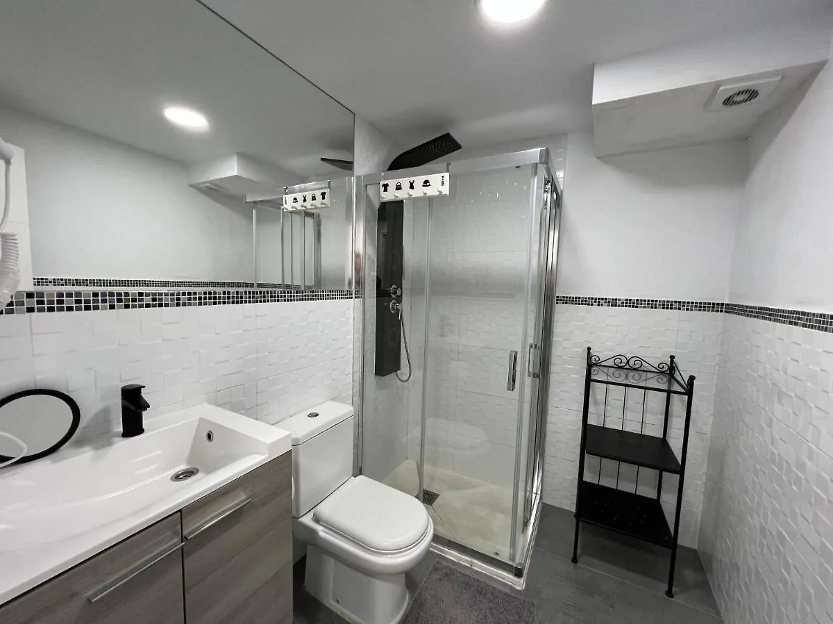 Modern Apartment Royal House In Carihuela Carmen Torremolinos